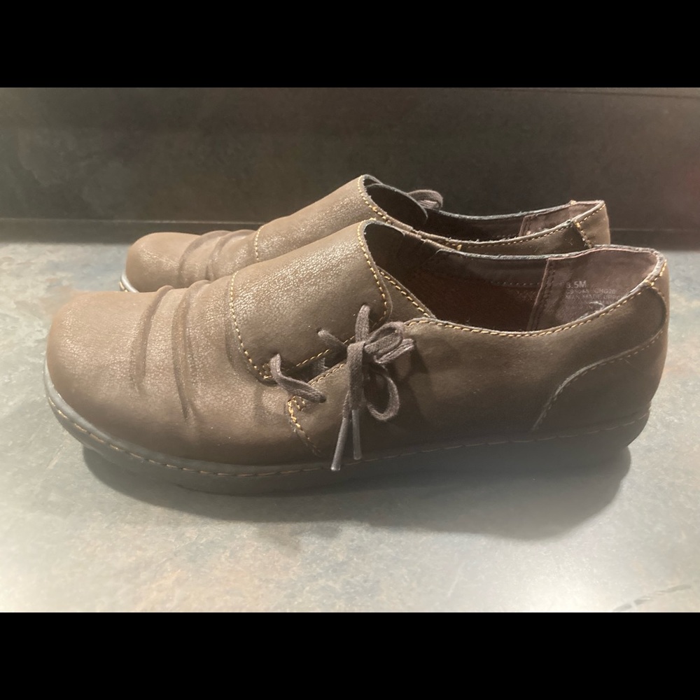 B.O.C. Women’s Shoe; Size 8.5M